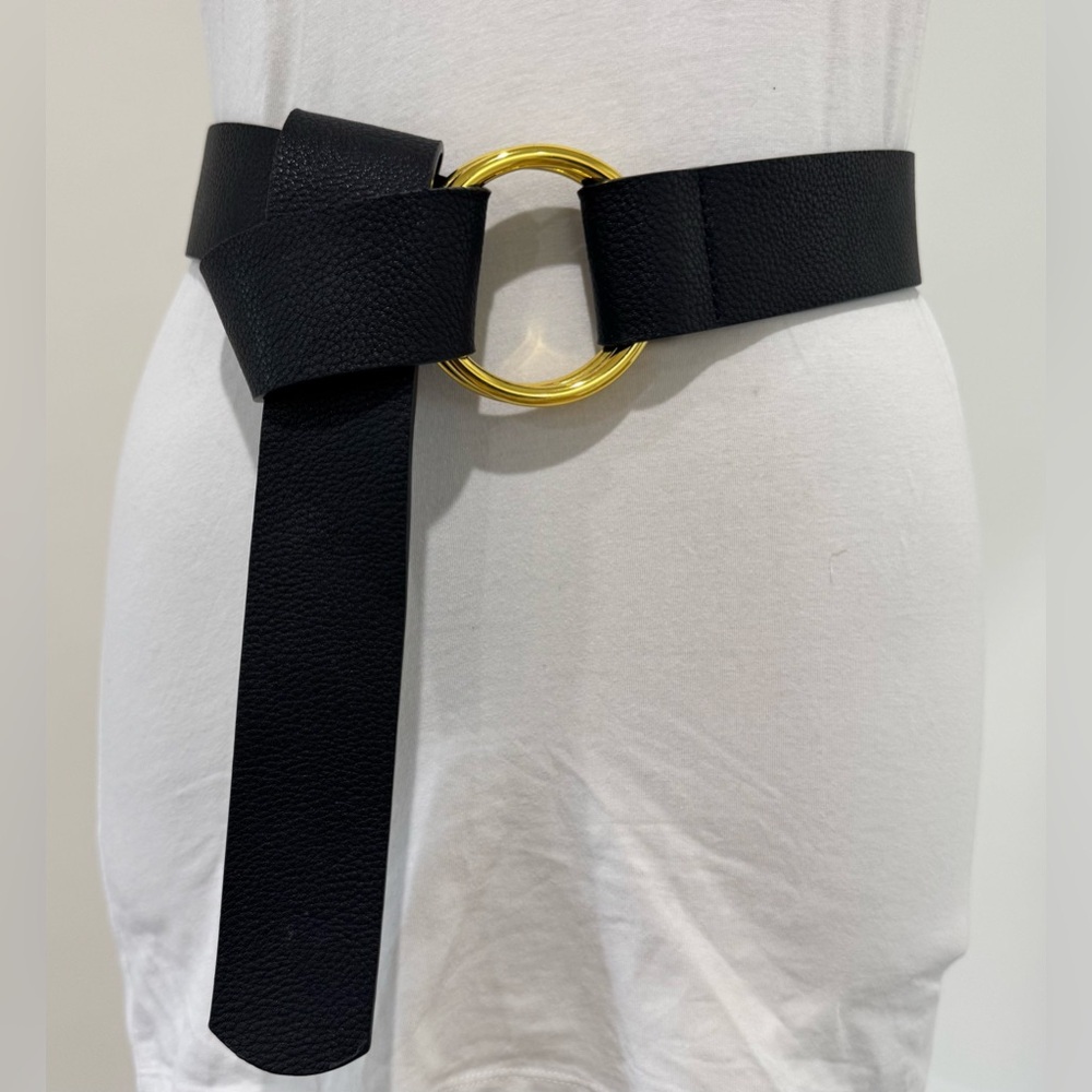 B-Low the Belt Black Belt with Gold Ring